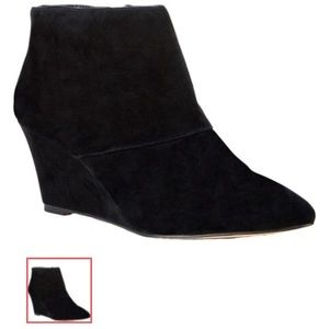 Sole Society Galaossi suede booties. Size 9